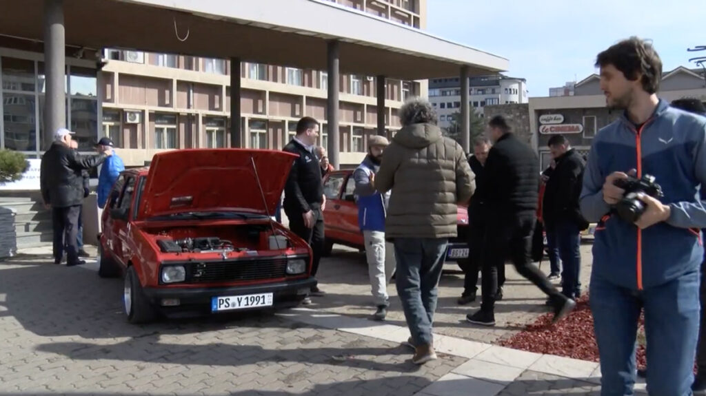 Pre tačno 50 godina na put od 11 hiljada kilometara uputili su se članovi prve ekspedicije Kragujevac - Kilimandžaro sa pet automobila Zastava 101.